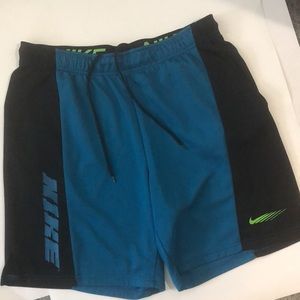 Men Nike shorts
